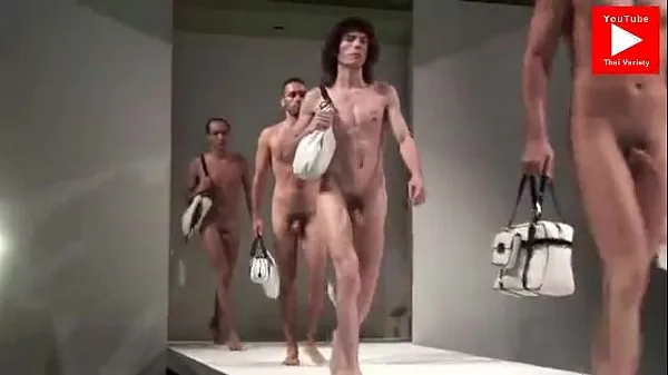 Nuevos Chicos desnudos en desfile de modas clips cálidos