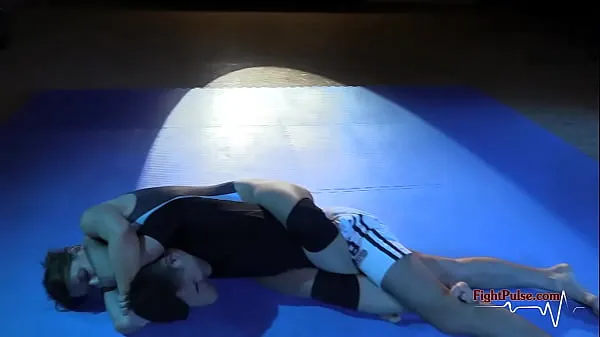 Real mixed wrestling by Fight Pulse Klip hangat yang segar