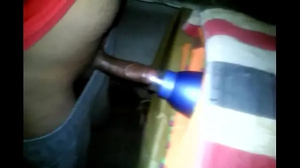 Indian boy thrusting his dick in bottleمقاطع دافئة جديدة