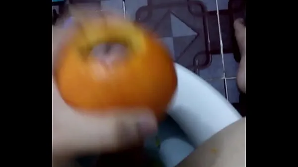 Freschi Masturbating with an orangeclip caldi