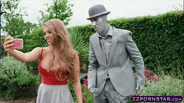 Fresh Busty chick fucks a living statue performer outdoors warm Clips