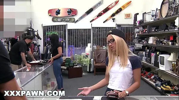 Fresh XXXPAWN - Uma Jolie Paying Dues To Get Her Ring Back From Pawn Shop warm Clips