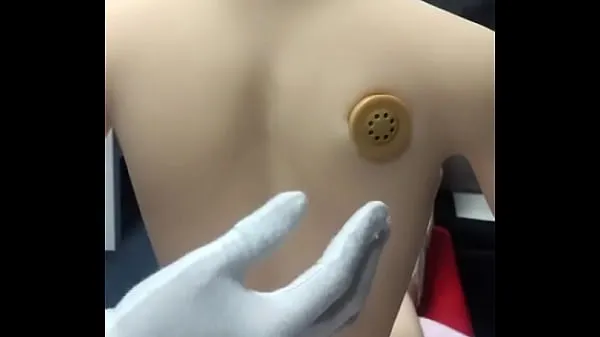 Use the Moaning Function of a Realistic Sex Doll Clip ấm áp mới mẻ