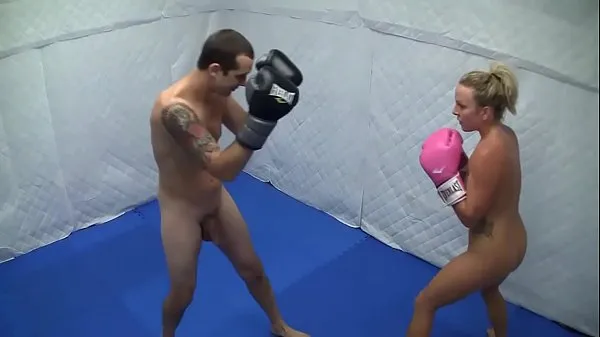 Taze Dre Hazel defeats guy in competitive nude boxing match sıcak Klipler