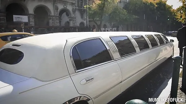 Milfs Kayla Green & Angelina Brill fucked real hard in luxurious limousineمقاطع دافئة جديدة