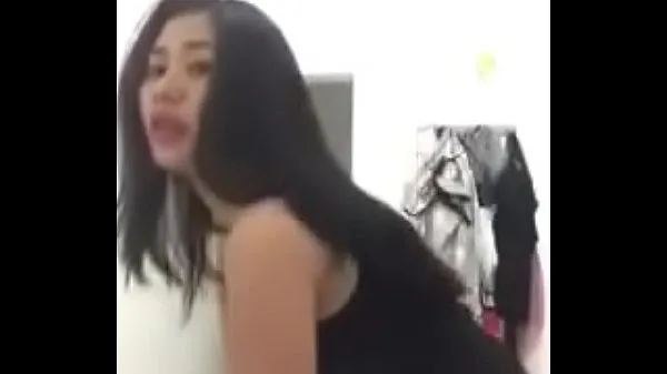 Čerstvé Vietnamese girl shows hot hang teplé klipy