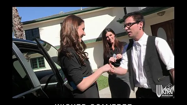 Fresh Pair of sisters bribe their car salesman into a threesome warm Clips
