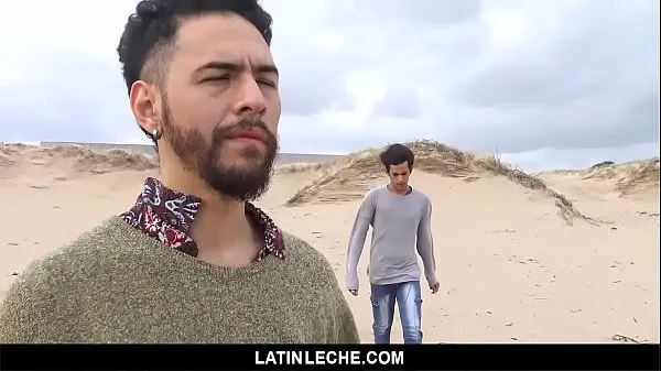 LatinLeche - A Hot Latino Stud Gets His Cock Sucked By The Beachمقاطع دافئة جديدة