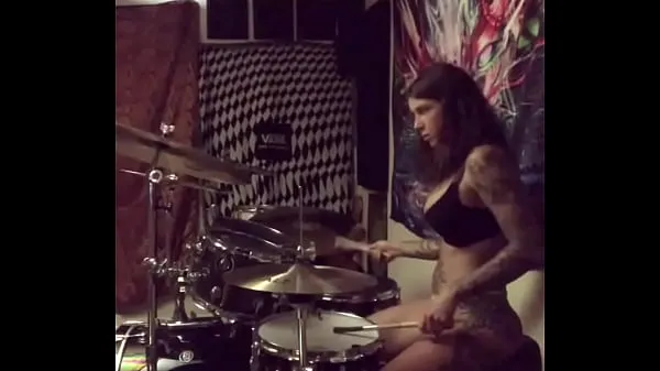 Verse felicity feline drums in her undies at home warme clips