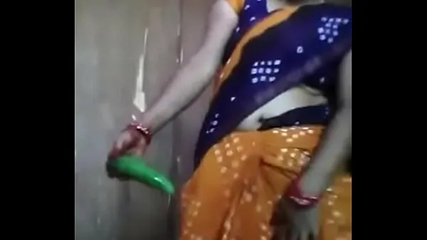 تازہ Desi aunty fuck with cucumber گرم کلپس