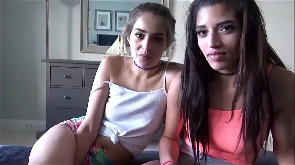 Świeże Latina Teens Fuck Landlord to Pay Rent - Sofie Reyez & Gia Valentina - Preview ciepłe klipy