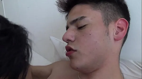 คลิปอบอุ่น LatinLeche - Stunning Latino Stud Fucks His Virgin Boyfriend’s Hole Raw สดใหม่