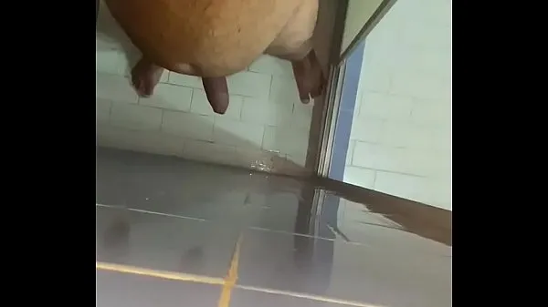 Φρέσκα wank in the bathroom ζεστά κλιπ