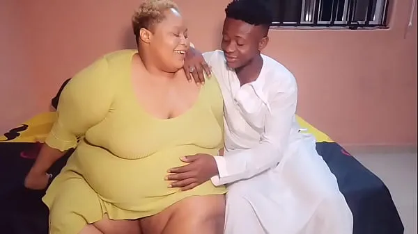 Fresh AfricanChikito Fat Juicy Pussy opens up like a GEYSER warm Clips
