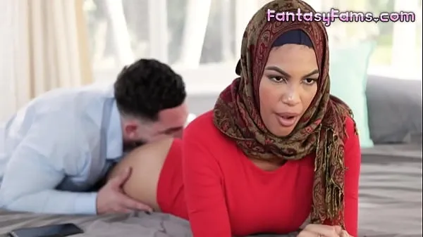 تازہ Fucking Muslim Converted Stepsister With Her Hijab On - Maya Farrell, Peter Green - Family Strokes گرم کلپس