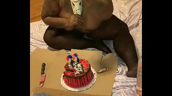 Φρέσκα I Had 2 Cut My Cake Cause It’s My Birthday ζεστά κλιπ