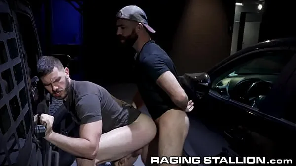 新鮮なRagingStallion-ヴァンデルプラスキーは筋肉の塊の生のポールを詰めています温かいクリップ