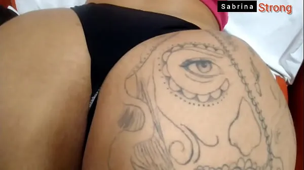 Sabrina strong from the giant butt of the strong couple shows why she is called Strong taking rolls with her panties on the side that is hotter / German tattoo artist Klip hangat segar