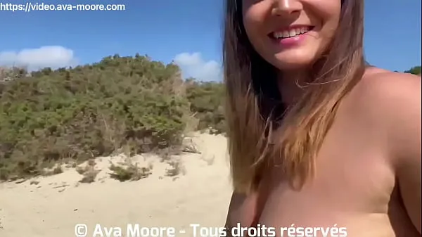 Taze I suck a blowjob on an Ibiza beach with voyeurs around jerking off sıcak Klipler