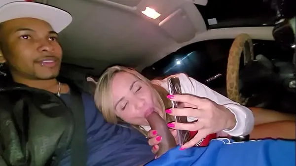 Fresh Milf Bianca Naldy Talking To The Fans And Sucking The Cock In The Car warm Clips