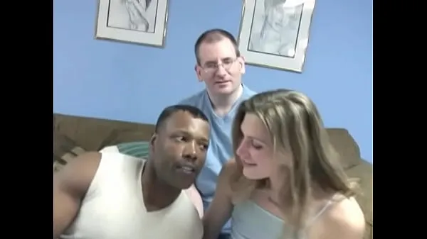 Čerstvé Girl is blindsided by big black cock from behind and cock in mouth on hotel bed teplé klipy