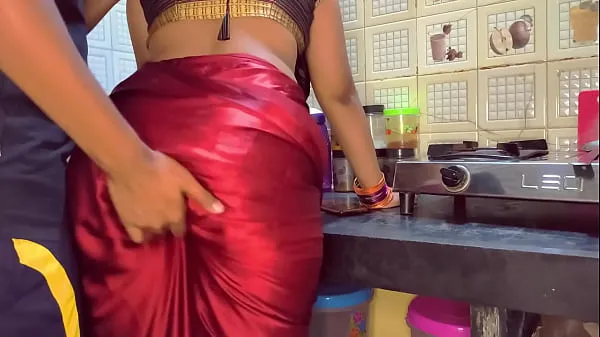 Part 2. Indian hot StepMom got caught by stepson while taking to her boyfriend Clip ấm áp mới mẻ