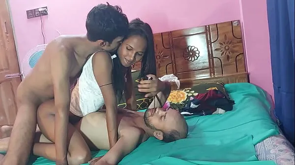 Amateur slut suck and fuck Two cock with cumshot, 3some deshi sex ,,, Hanif and Popy khatun and Manik Mia Klip hangat yang segar