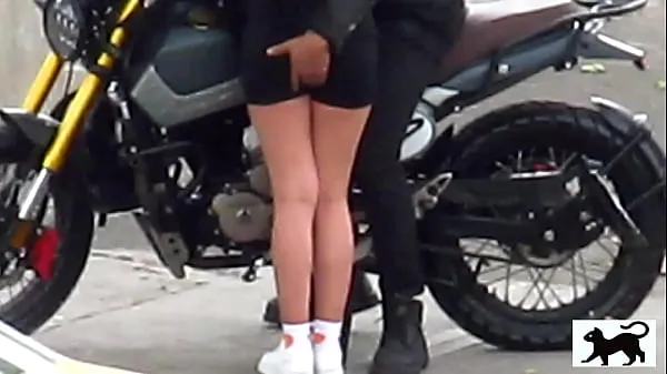 Groping on the motorcycle Klip hangat segar