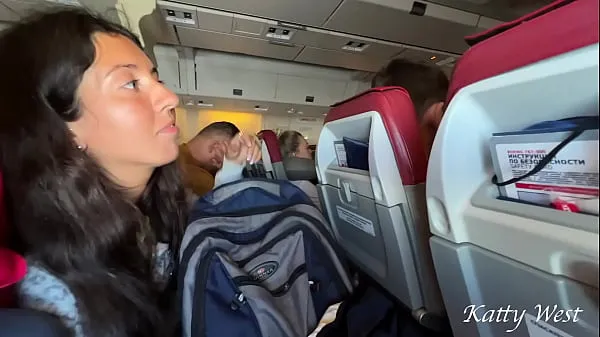 Verse Risky extreme public blowjob on Plane warme clips