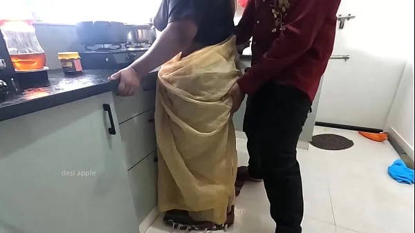 คลิปอบอุ่น Tamil maid got fucked in kitchen สดใหม่