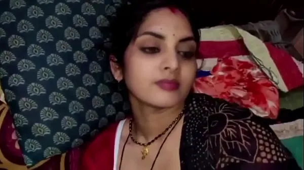 Färska Indian beautiful girl make sex relation with her servant behind husband in midnight varma klipp
