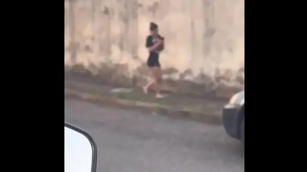 Taze DELIVERY HELPS A SEXY GIRL HE FINDS ON THE STREET GET TO HER HOUSE AND SHE INVITES HIM IN SO HE FUCK HER ASS WITHOUT A CONDOM AND FILL HER WITH CUM sıcak Klipler