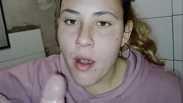 Homemade Blowjob in the Bathroom from an Argentinian girl who takes a huge load in her mouth Clip ấm áp mới mẻ