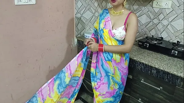 Čerstvé Sexo entre bhabhi india y devar por primera vez en la cocina con charla sucia en hindi teplé klipy