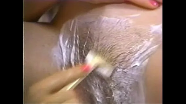 Retro porn - hot blonde shaving brunetteمقاطع دافئة جديدة