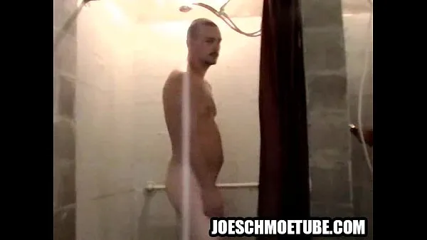 Čerstvé Two horny amateur hunks taking a shower together teplé klipy